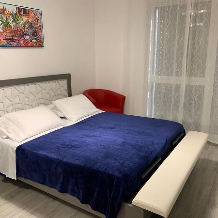 B&B Kelly Plus Lausanne Eksteriør billede