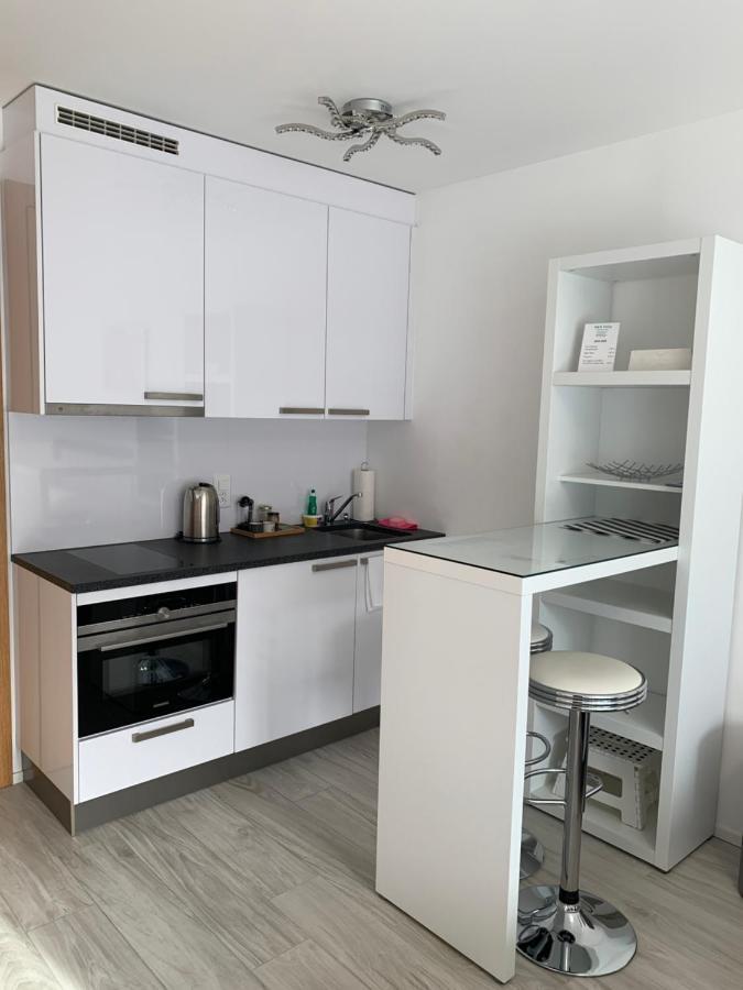 B&B Kelly Plus Lausanne Eksteriør billede