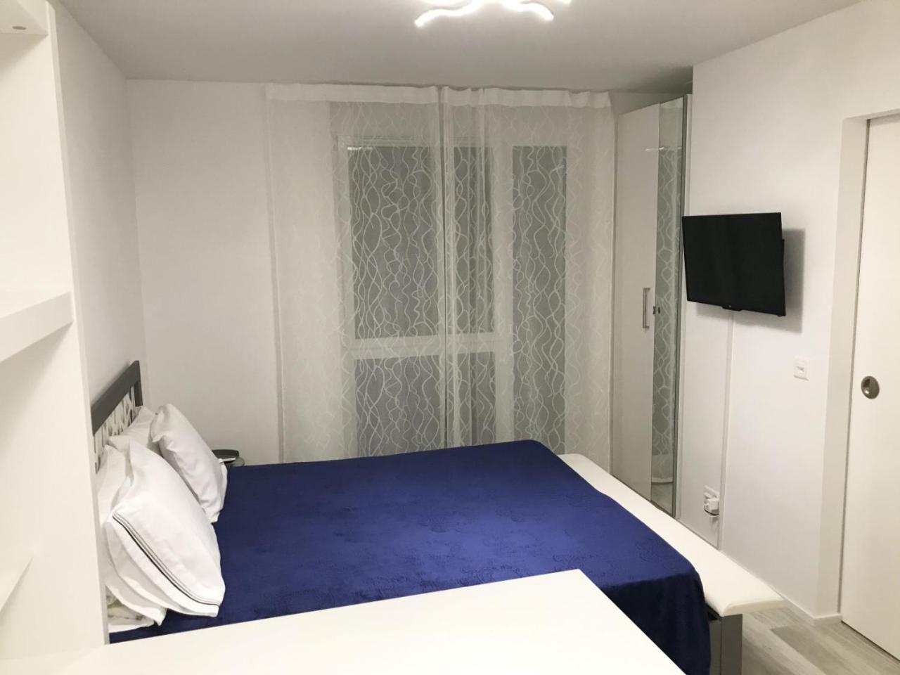 B&B Kelly Plus Lausanne Eksteriør billede
